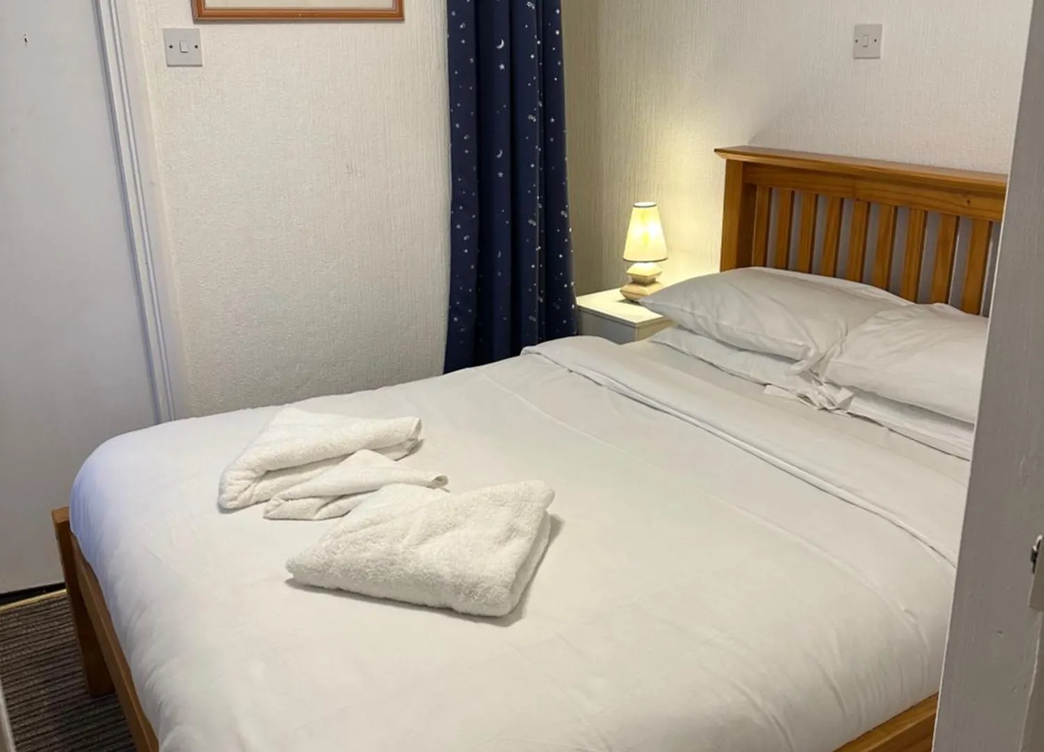 Sandpiper Guest House contacts
